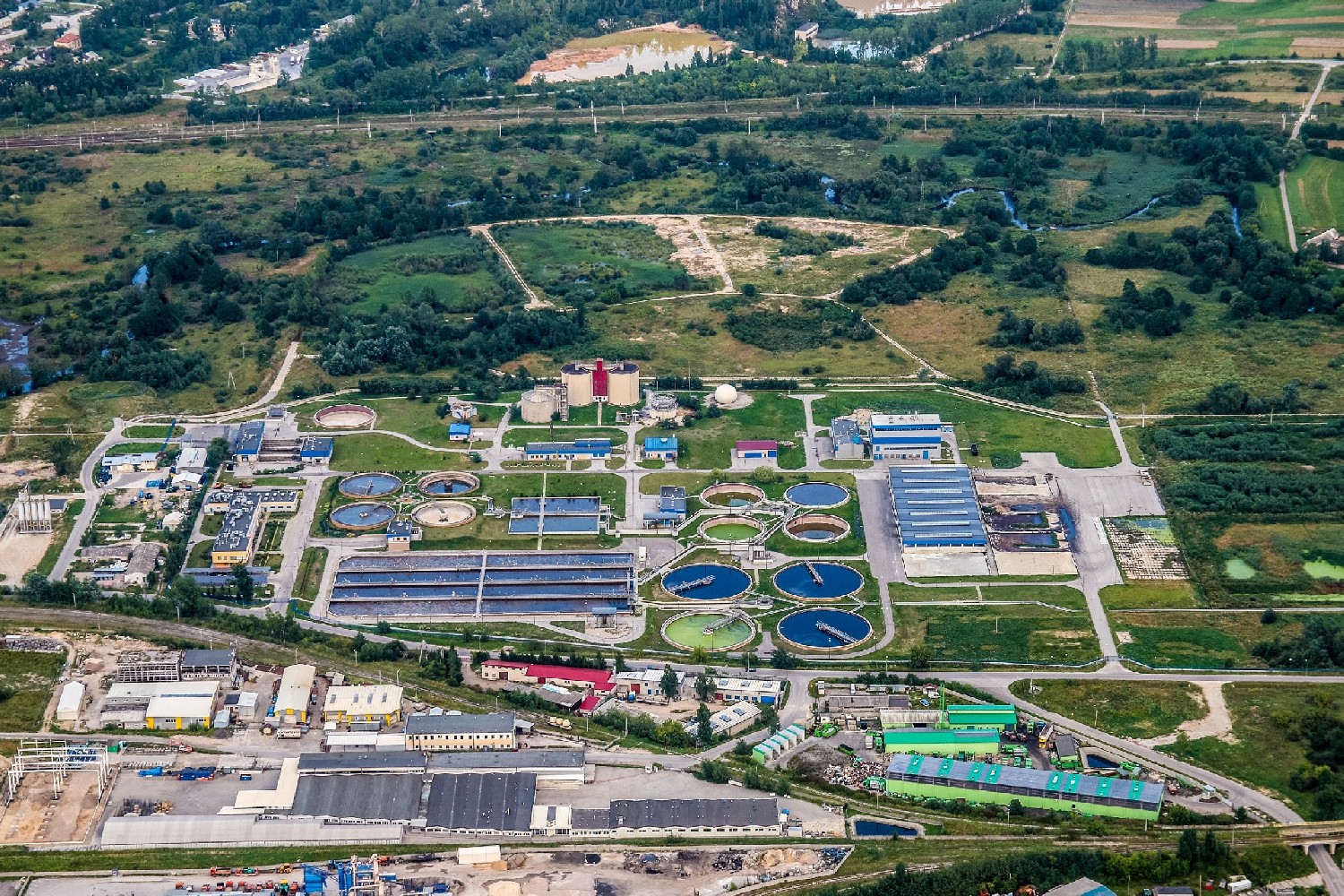 2026地方财政如何摆脱土地依赖？靠产业实现长效增收的实操路径